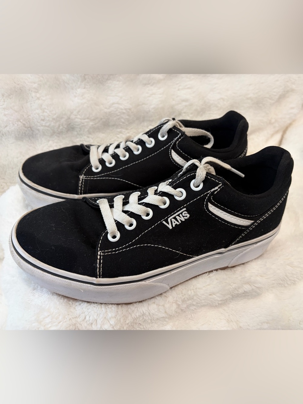 Vans Seldan Platform Sneakers in Black Canvas, size 7.5